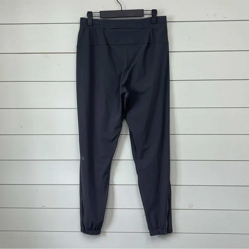 Lululemon surge joggers 29”‎ dark gray men’s size small